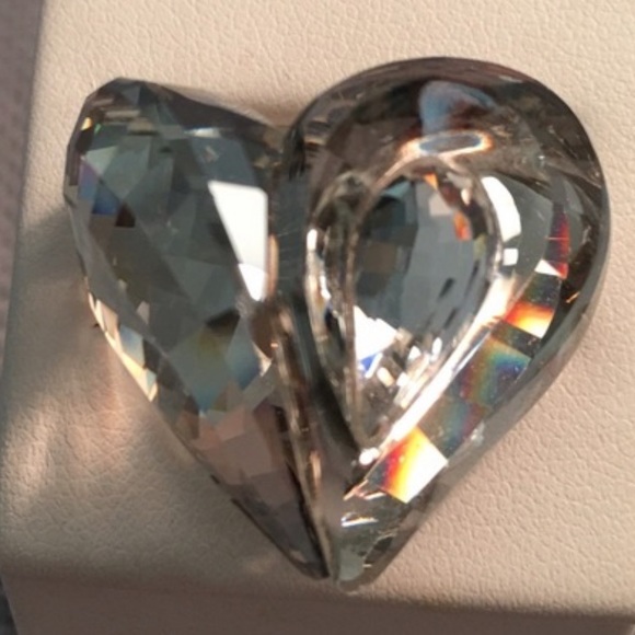 Swarovski Ring - Picture 5 of 6